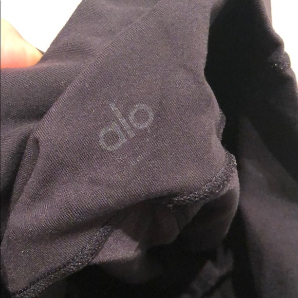 Alo yoga bike shorts - Picture 3 of 4